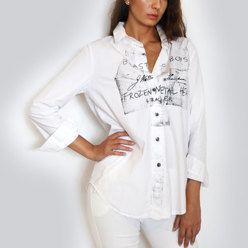 Button down blouse with graphic design